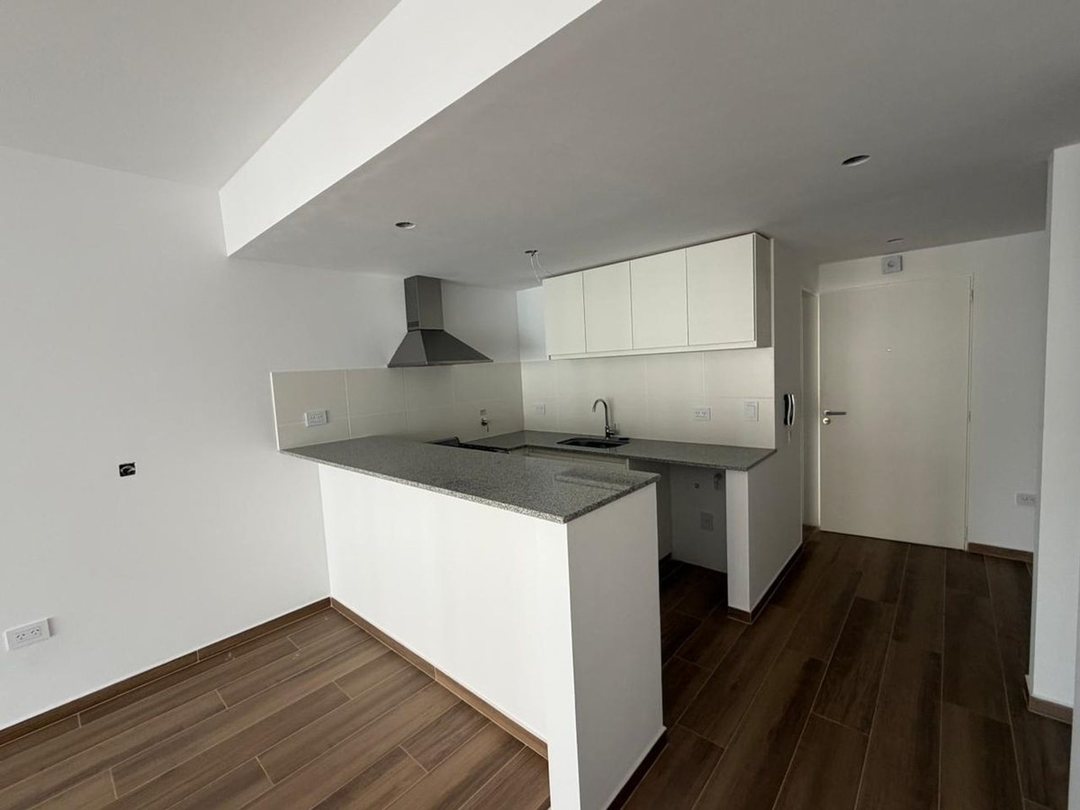 DEPARTAMENTO MONOAMBIENTE. VENTA. LA PLATA