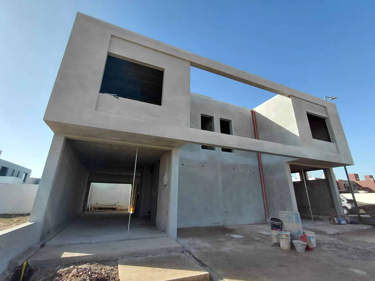 DÚPLEX EN VENTA RINCONES DE MANANTIALES FRENTE A PLAZA 3 DORMITORIOS ENTREGA SEPTIEMBRE 2026
