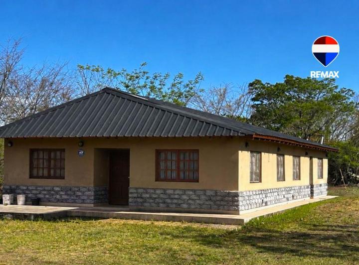 Casa · 299m² · 4 Ambientes · 1 Cochera