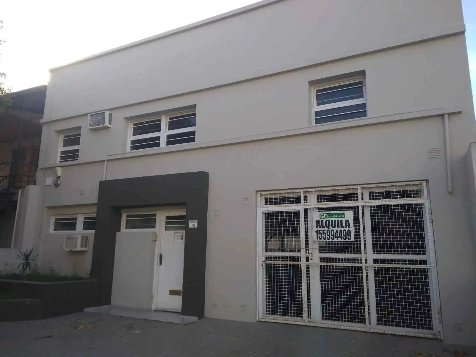 GALPON-DEPOSITO/CON OFICINAS