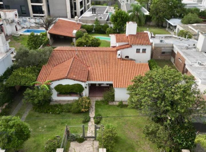 Casa · 322m² · 5 Ambientes