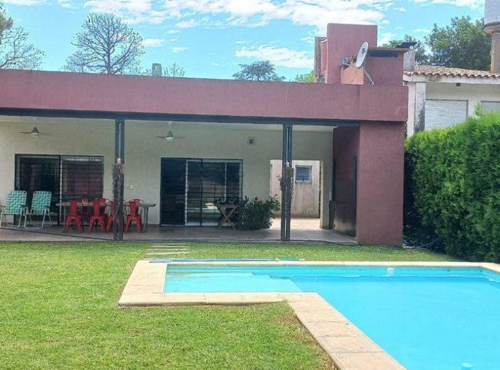 Casa · 115m² · 4 Ambientes · 1 Cochera