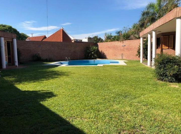 Casa · 416m² · 8 Ambientes