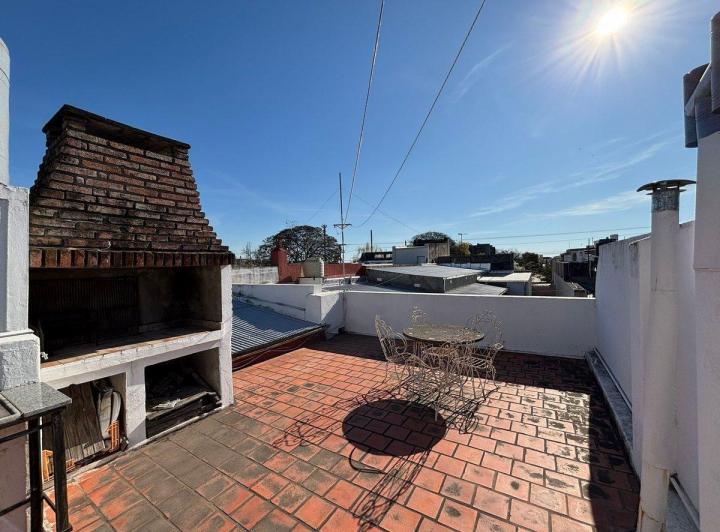 Casa · 114m² · 4 Ambientes · 1 Cochera