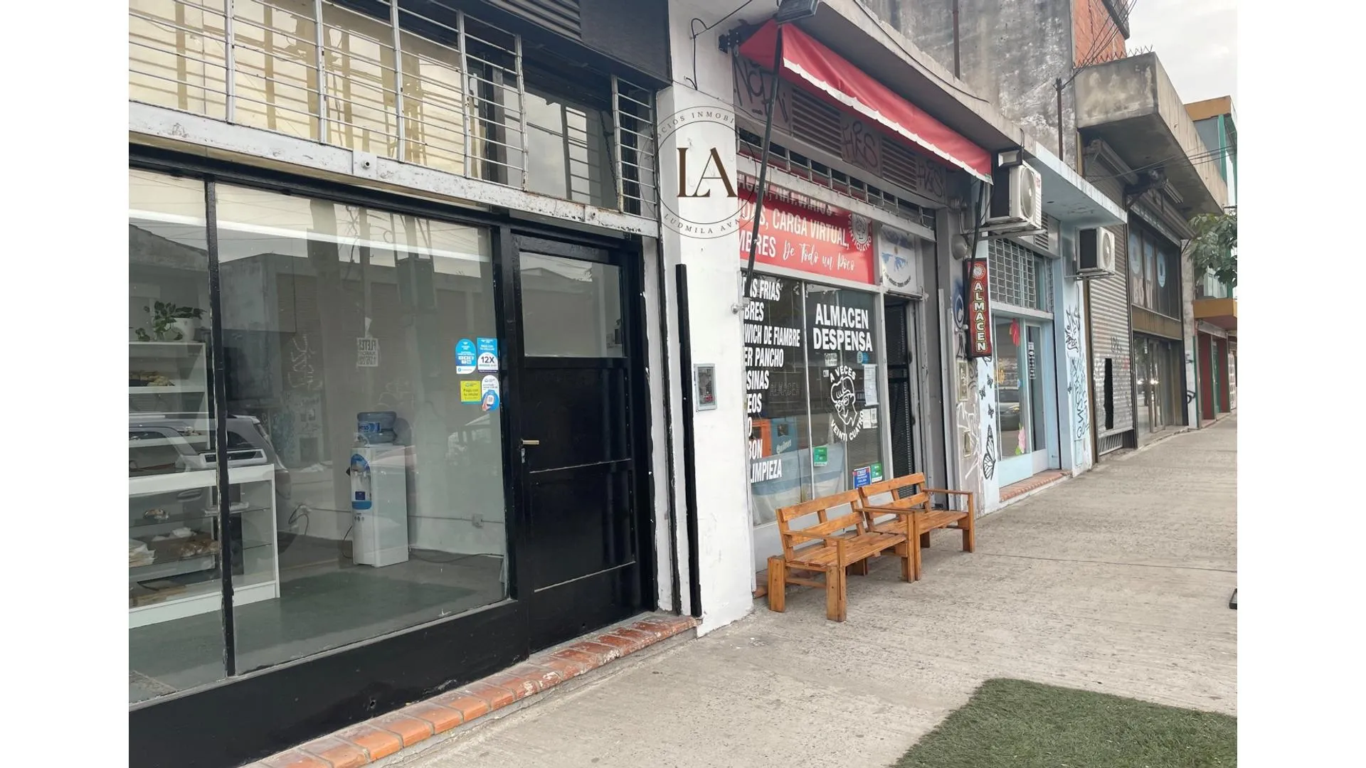 VENTA DE LOCALES EN MORENO