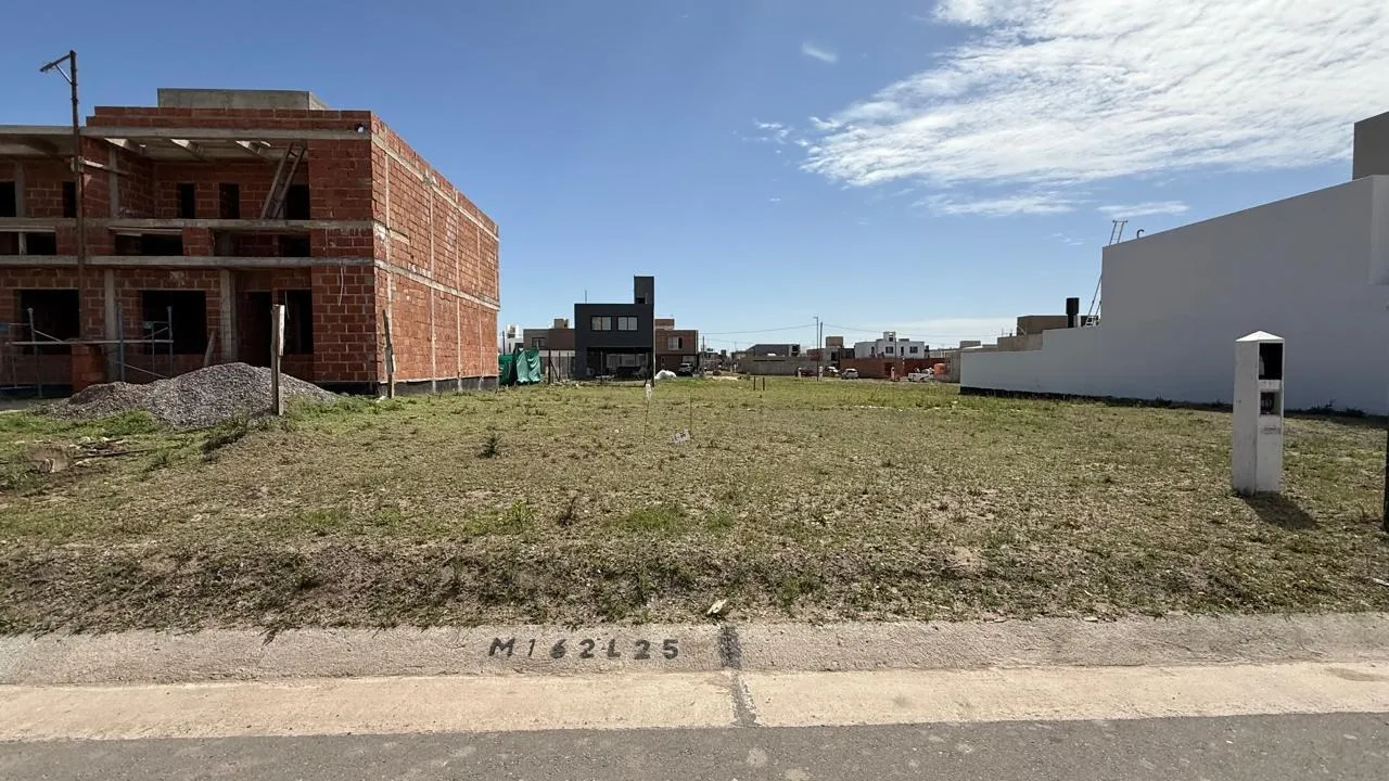 Lote en venta en Docta, sobre Avenida 2.