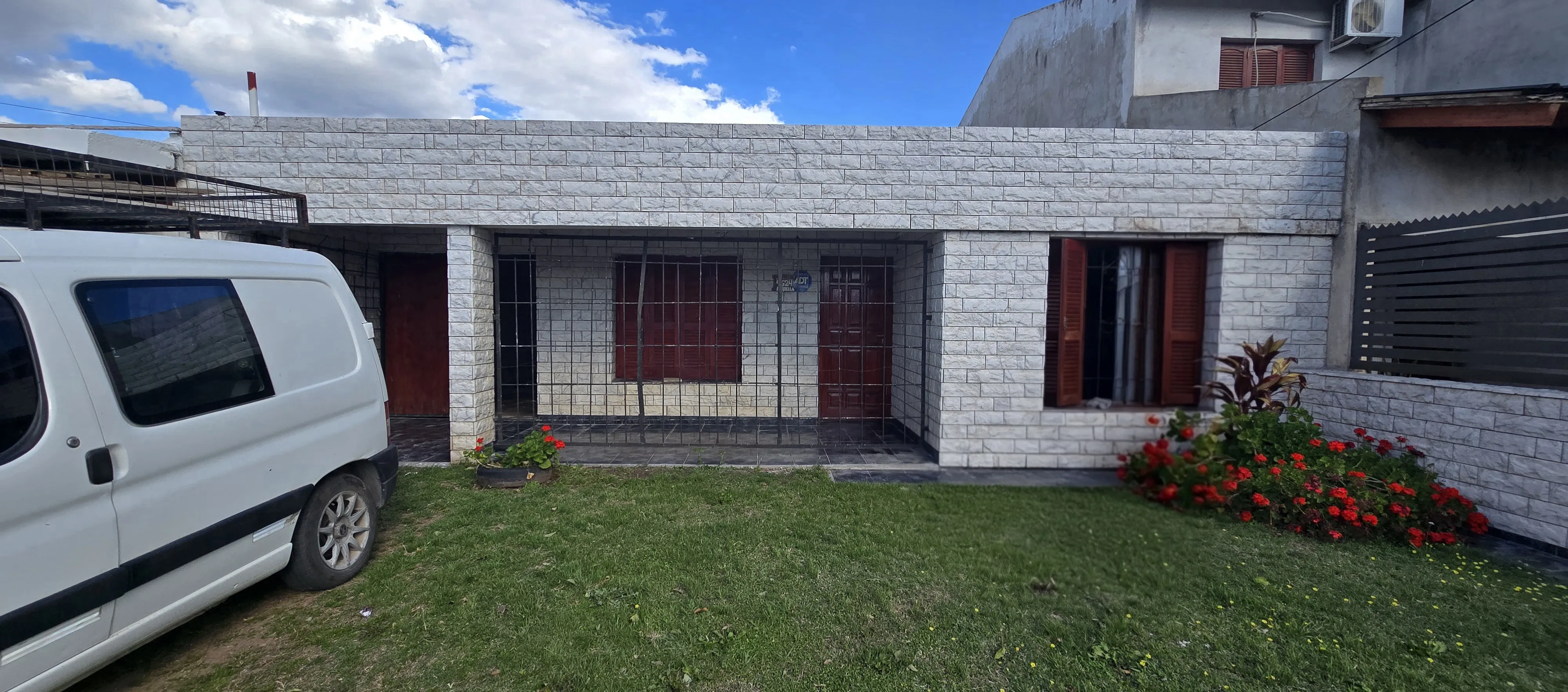 🏡 SE VENDE CASA – BARRIO LICEO 3ª SECCIÓN