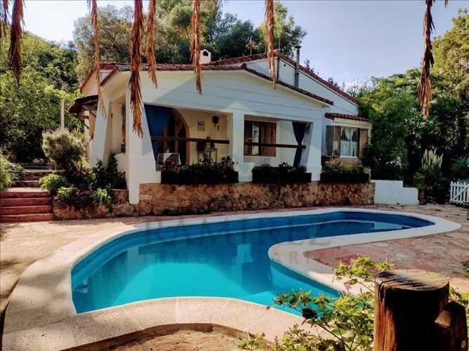 EXCELENTE OPORTUNIDAD DE INVERSION PROPIEDAD EN VENTA CON VISTA AL LAGO - VILLA RUMIPAL, CORDOBA (CA171)