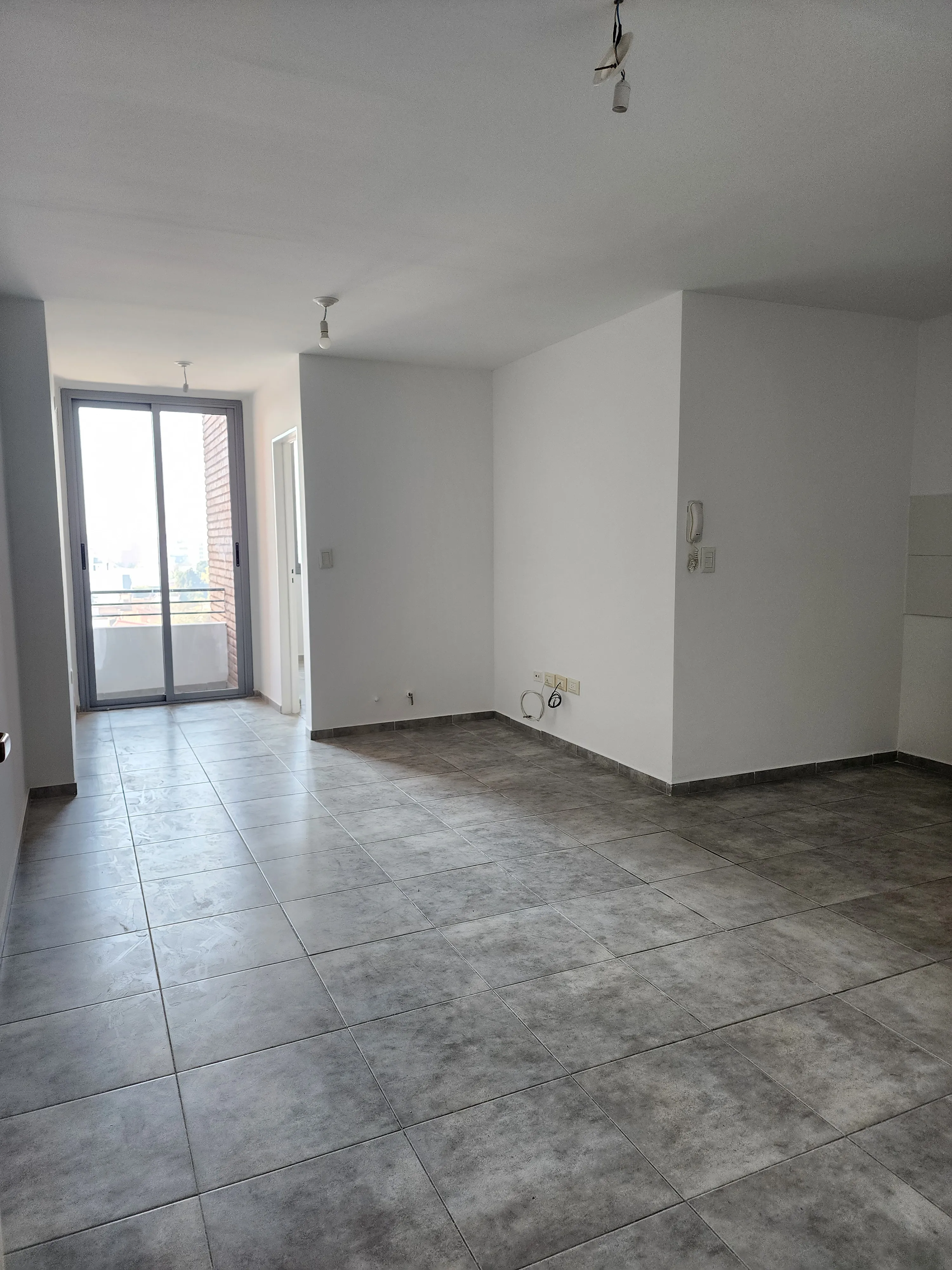 Alquilo dep 1 dormitorio Av. Duarte Quirós 2800 Alto Alberdi