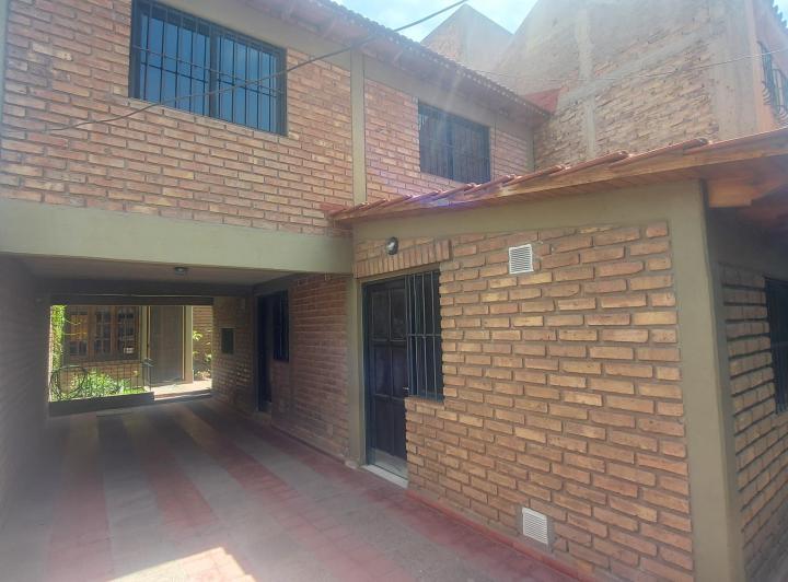 Casa · 110m² · 5 Ambientes · 1 Cochera