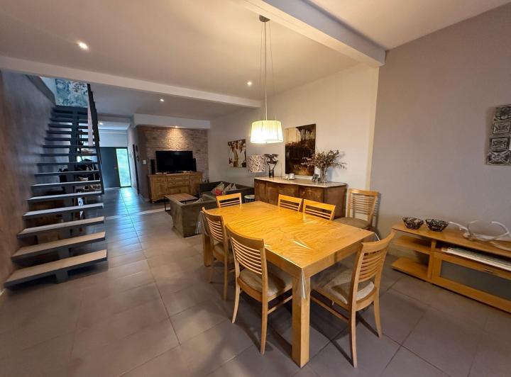 Casa · 163m² · 2 Ambientes
