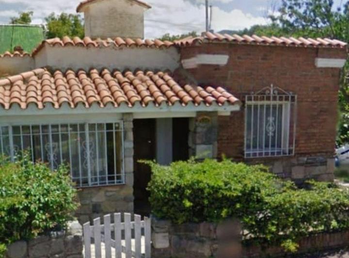 Casa · 180m² · 1 Ambiente · 1 Cochera