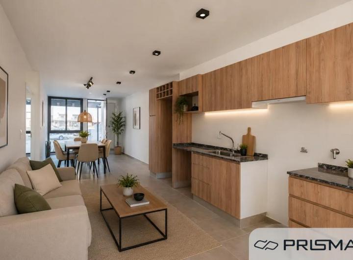 Casa · 76m² · 5 Ambientes · 2 Cocheras