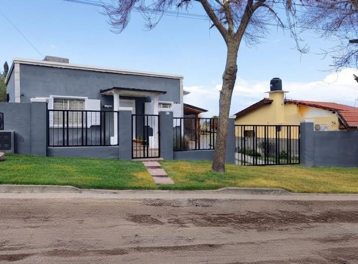 Casa · 101m² · 3 Ambientes · 1 Cochera