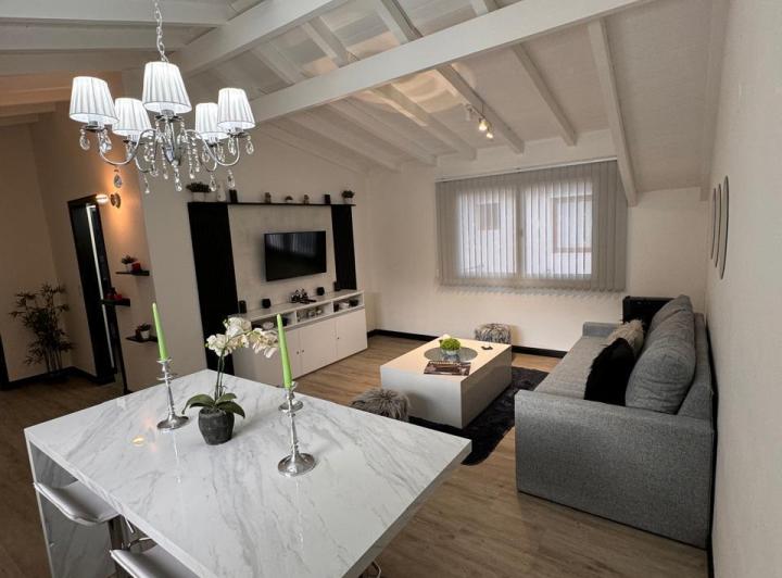 Departamento · 49m² · 2 Ambientes · 1 Cochera