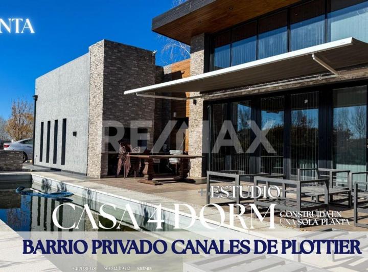 Casa · 249m² · 5 Ambientes · 2 Cocheras