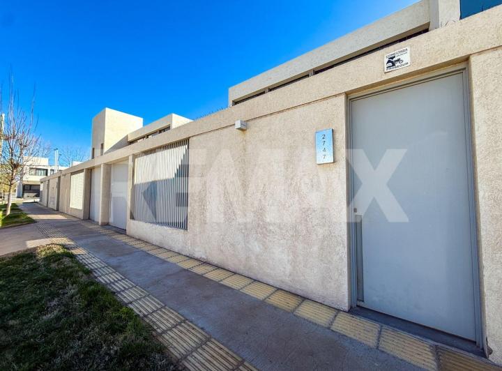 Casa · 135m² · 6 Ambientes · 1 Cochera