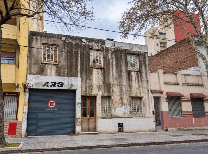 Terreno · 946m²