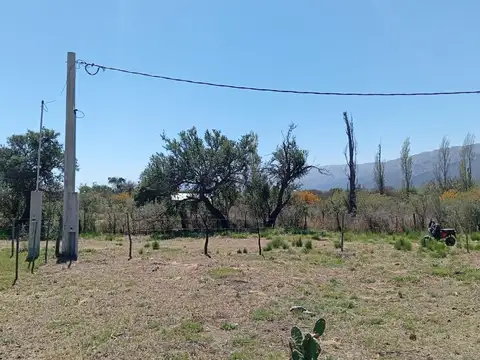 Lote con hermosas vistas a las sierras en cortaderas-900mts2