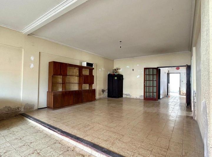 Casa · 196m² · 4 Ambientes · 2 Cocheras