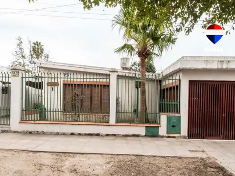Casa venta santa lucia sobre avenida apta credito