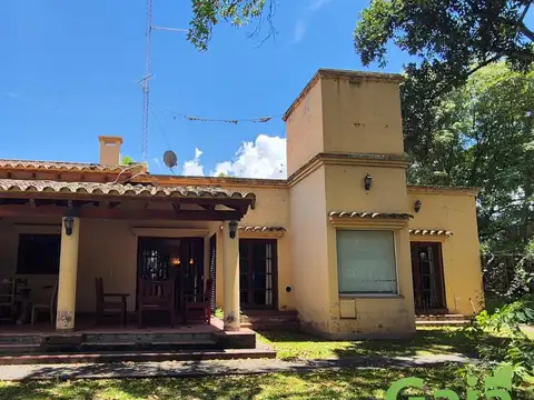 Casa en venta en la silleta cuatro dormitorios
