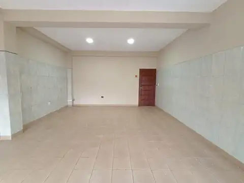 Local en alquiler en calle catamarca al 1400, salta capital