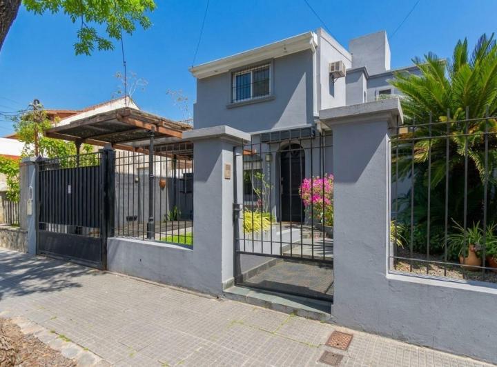 Casa · 128m² · 5 Ambientes · 1 Cochera