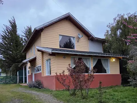 Casa en alquiler c/ cochera en san carlos de bariloche