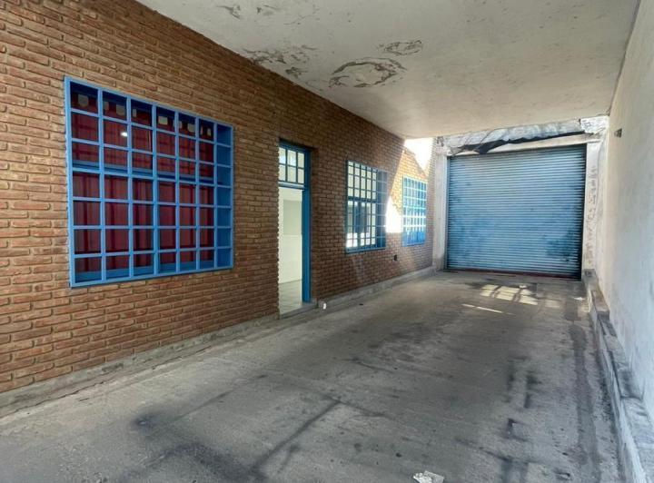 Bodega-Galpón · 500m² · 6 Ambientes
