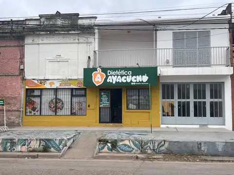 Casa con local comercial  av. churruarín, paraná