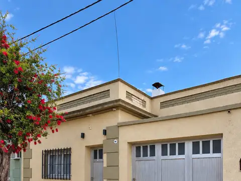 Casa en venta c/ cochera en gualeguaychú