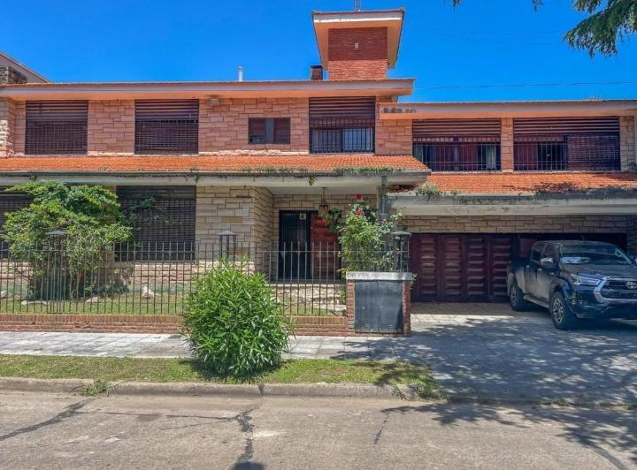 Casa · 618m² · 7 Ambientes