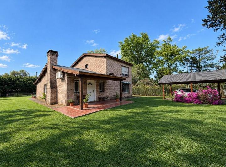 Casa · 170m² · 5 Ambientes · 1 Cochera