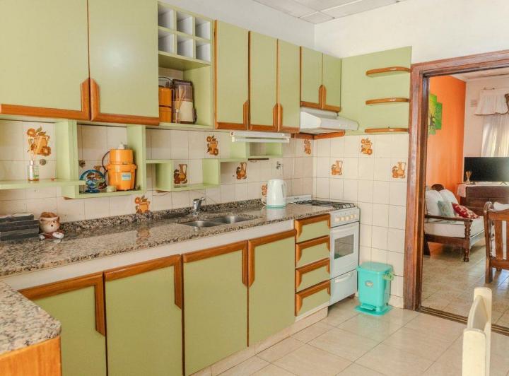 Casa · 222m² · 6 Ambientes · 1 Cochera