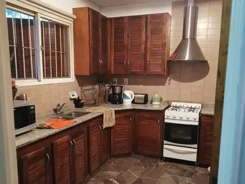 Casa en venta - lateral acceso este (guaymallén)
