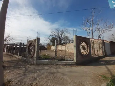 Remax vendimia vende excelente lote en godoy cruz
