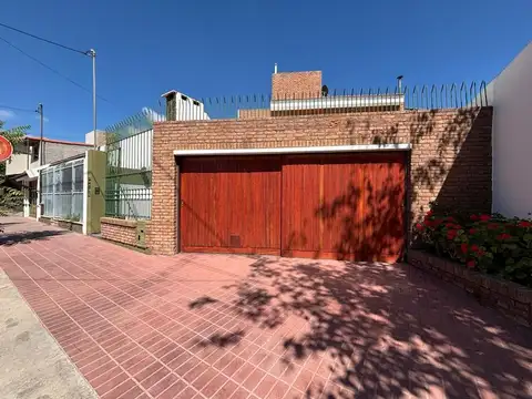 Venta casa ciudad de mza ideal vivienda o comercio