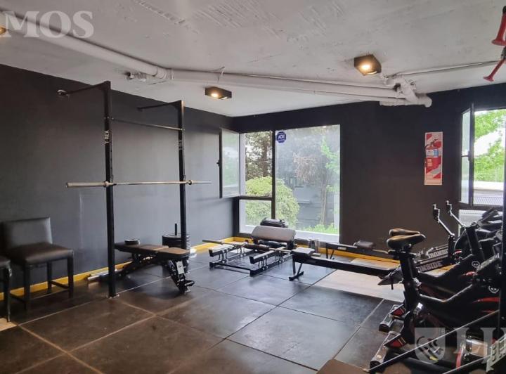 Local comercial · 156m² · 2 Dormitorios