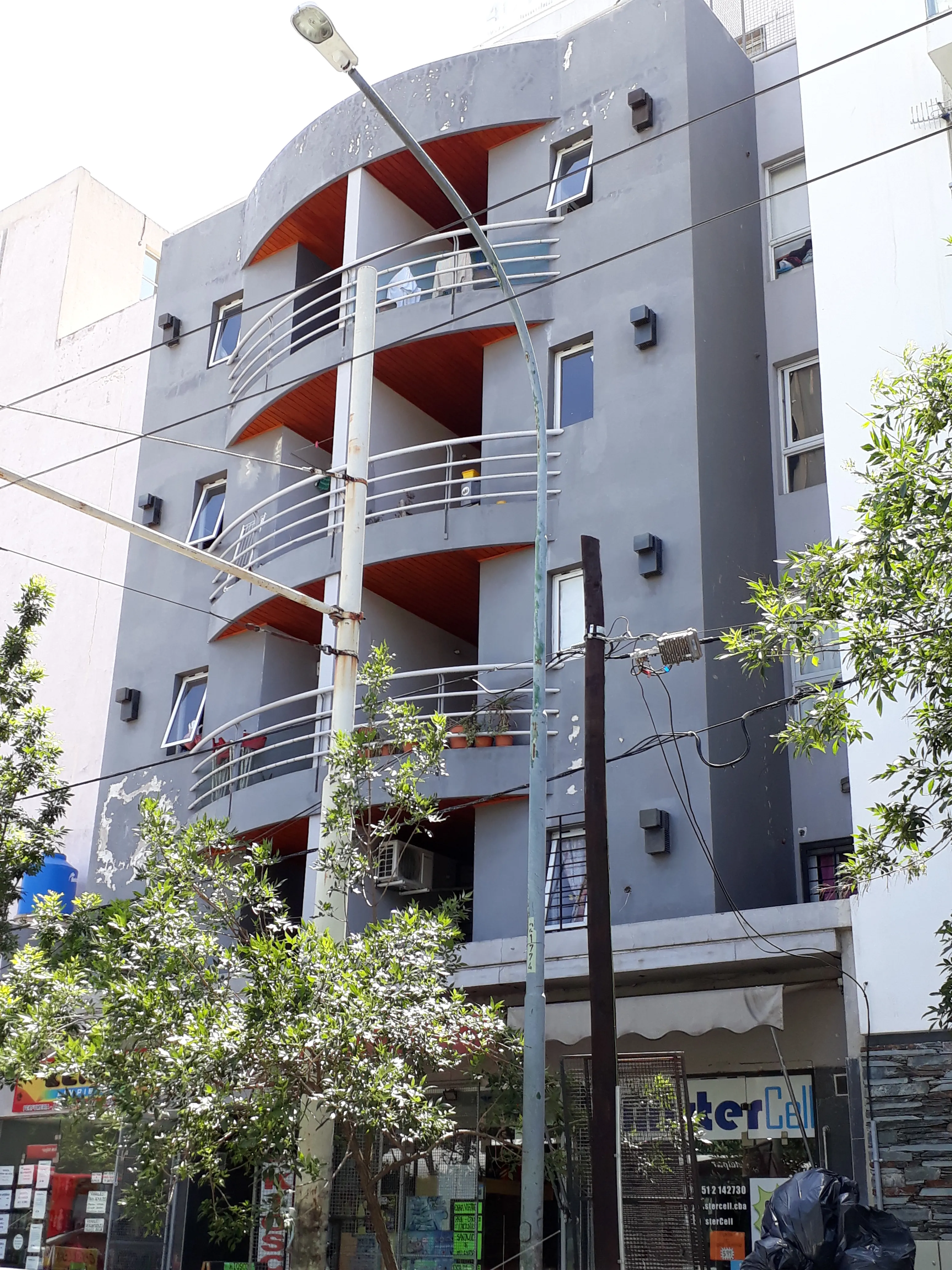 VENDO DPTO. DE 2 DORM. EN Bº GRAL PAZ.