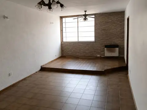 Departamento en venta, 4 dorm, cochera -  cdad mza