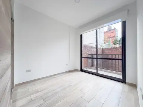 Monoambiente divisible, placard, balcon, super amplio, martin