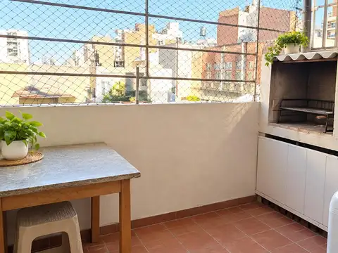 Departamento 2 dormitorios balcón terraza con parrillero