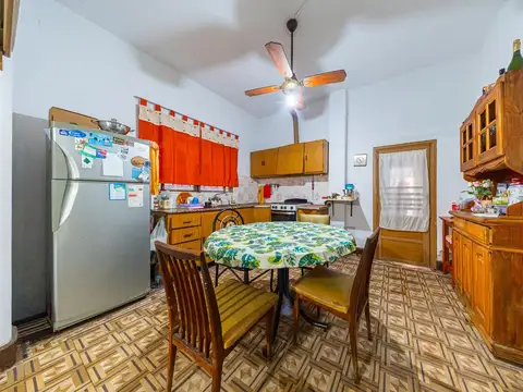Casa 3 dormitorios venta con patio , apta credito