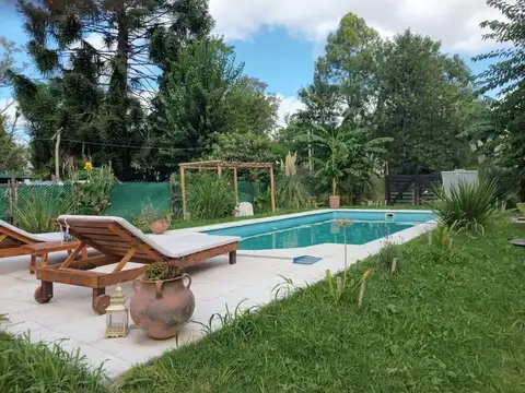 Venta casa duplex con pileta vista al rio oliveros