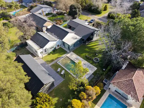 Alquiler casa 4 dormitorios country aldea tenis fisherton rosario