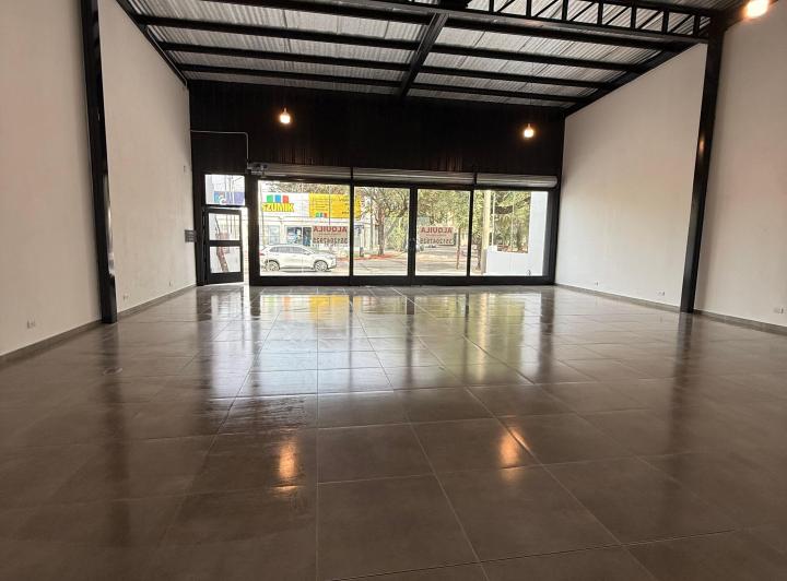 Local comercial · 226m²