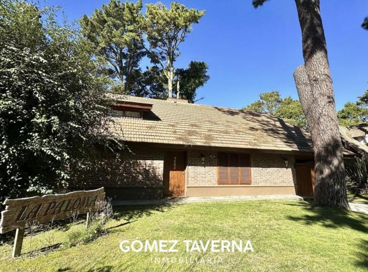 Casa · 173m² · 5 Ambientes · 1 Cochera