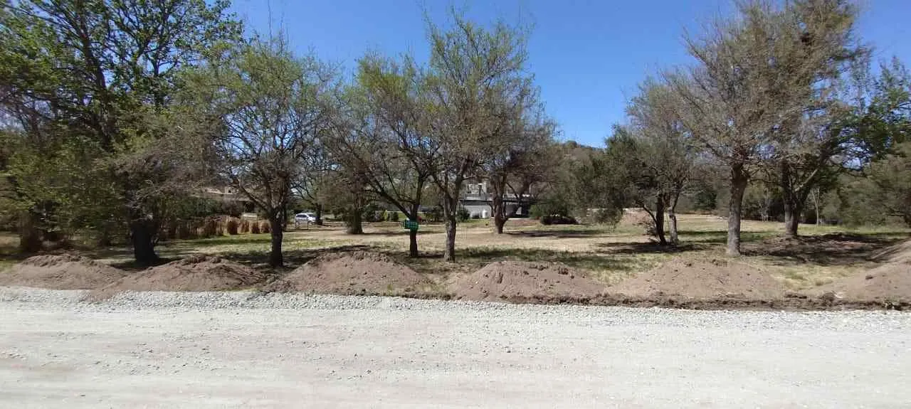 Potrerillo de Larreta, terreno plano con salida a 2 calles medial