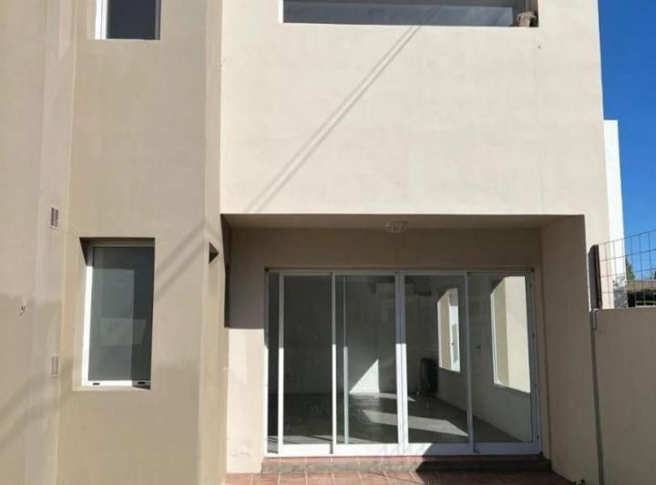 Casa · 80m² · 3 Ambientes